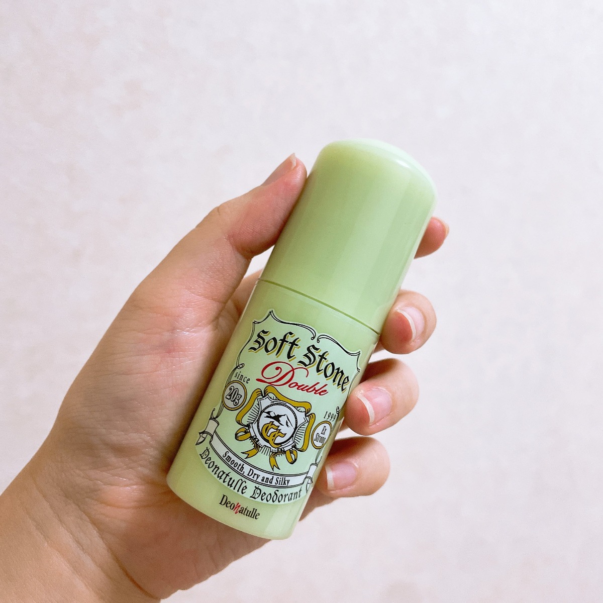 Lăn Khử Mùi Deonatulle Soft Stone W Double Deodorant Color Control