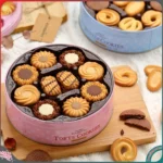 Bánh quy Bourbon Chocochip hộp thiếc cao cấp 318g - Ảnh 2