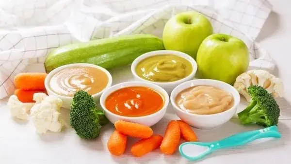 Bổ sung nhiều dưỡng chất thiết yếu cho trẻ với bột ăn dặm rau củ quả