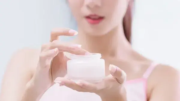 Bạn nên chọn gel dưỡng ẩm phù hợp với loại da của mình