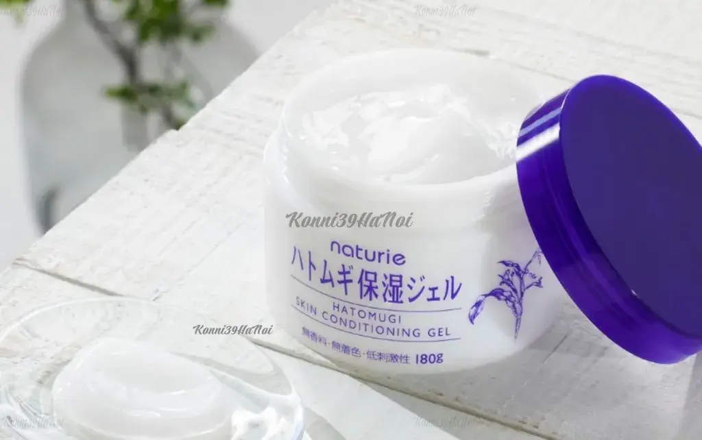 Kem dưỡng ẩm của Nhật Hatomugi Skin Conditioning Gel Naturie.