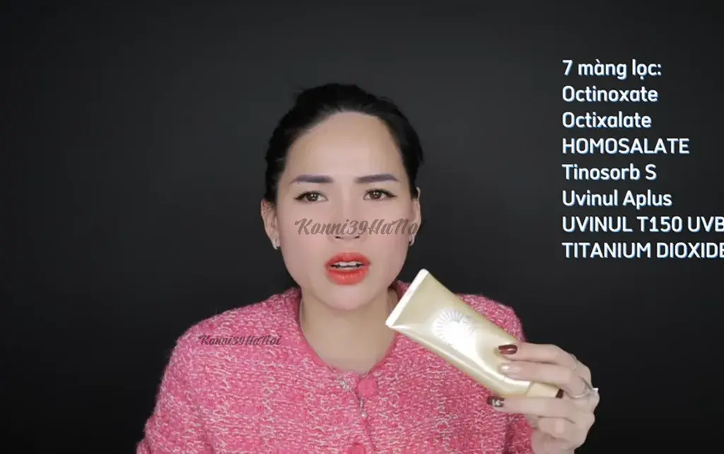 Beauty Blogger nhận xét về kem chống nắng của Nhật Anessa Perfect UV Sunscreen Skincare Gel.