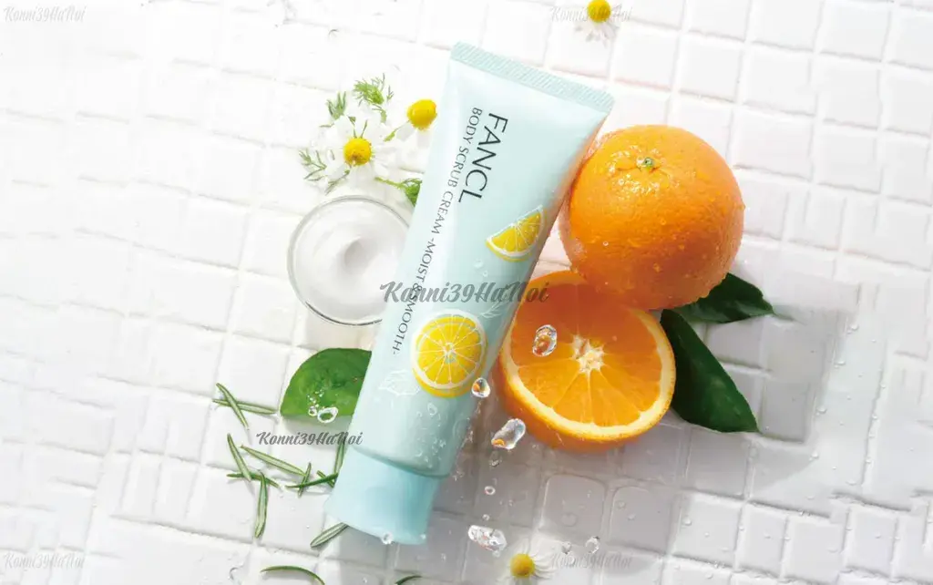 Kem tẩy tế bào chết của Nhật Body Scrub Cream Moist Smooth Fancl.