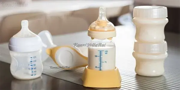 Ghi lại ngày giờ pha sữa lên bình để kiểm soát thời gian bảo quản sữa dễ dàng. Sữa Meiji thanh sau khi pha
