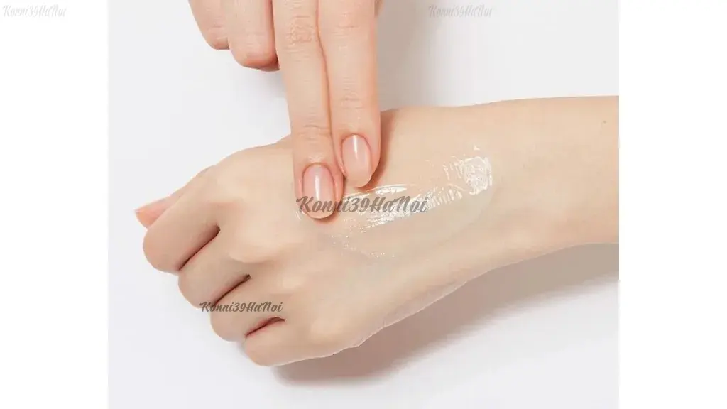 Kết cấu dạng tinh chất Essence chính là dưới dạng nước nên có khả năng thẩm thấu rất nhanh