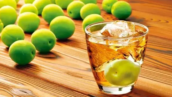 Rượu mơ Nhật tác dụng tốt cho tim mạch, thị giác, sức khỏe làn da