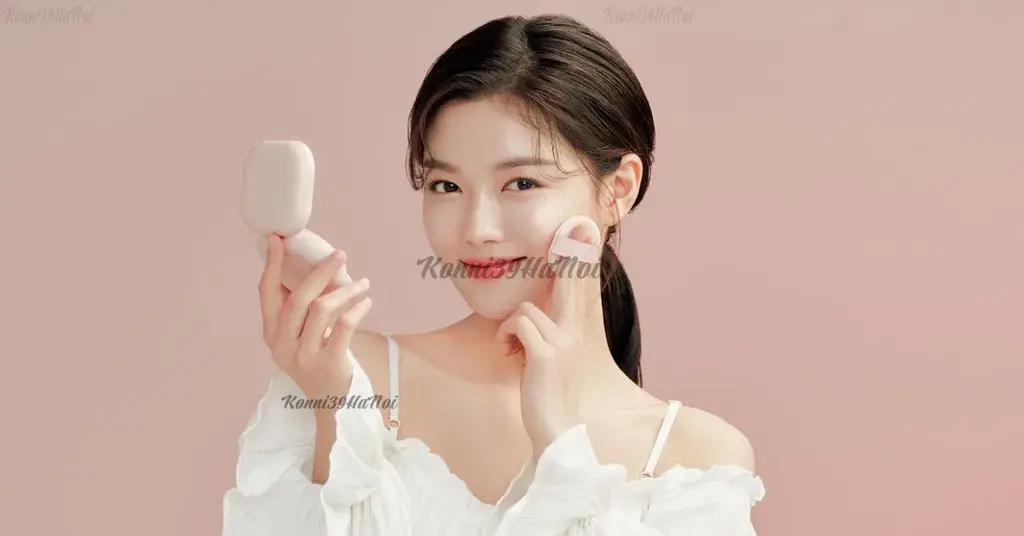 Kết hợp kem chống nắng và cushion khi trang điểm