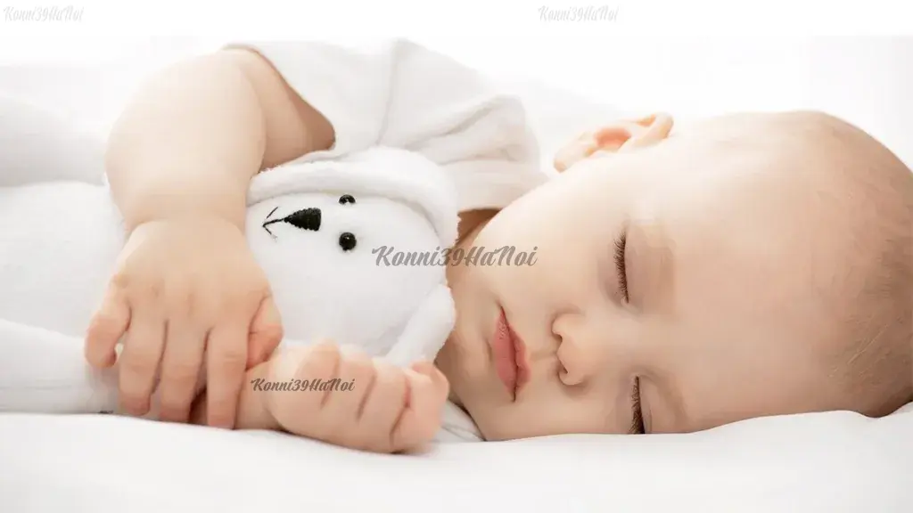 Trẻ cần được ngủ sớm và đủ giấc theo nhu cầu ở từng độ tuổi để có hệ miễn dịch khỏe mạnh
