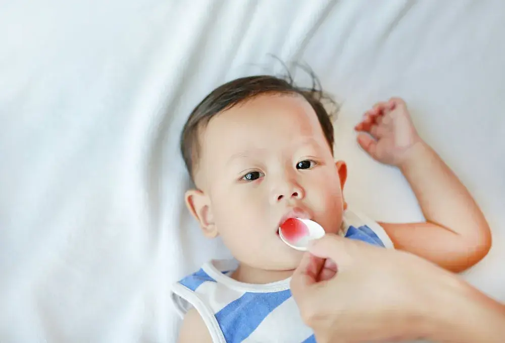 So sánh siro Muhi và siro chó mèo: Sản phẩm nào nên dùng cho bé?