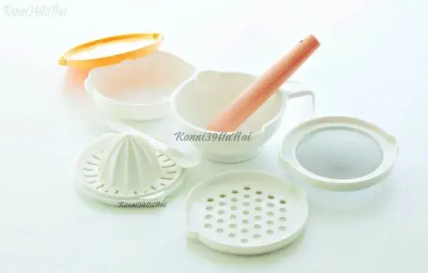 dụng cụ pha bột Wakodo