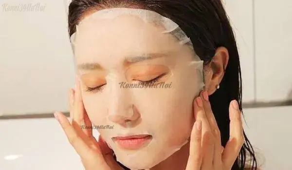 hi-dap-mat-na-xong-ban-nen-giu-cho-da-mat-thoang-de-hap-thu-duong-chat_64529c9fbbe3462c9719caa5236352cb_grande Sau khi đắp mặt nạ xong bạn nên giữ cho da mặt thoáng để hấp thu nhiều dưỡng chất từ kem dưỡng ẩm, serum trong các bước chăm sóc da tiếp theo..