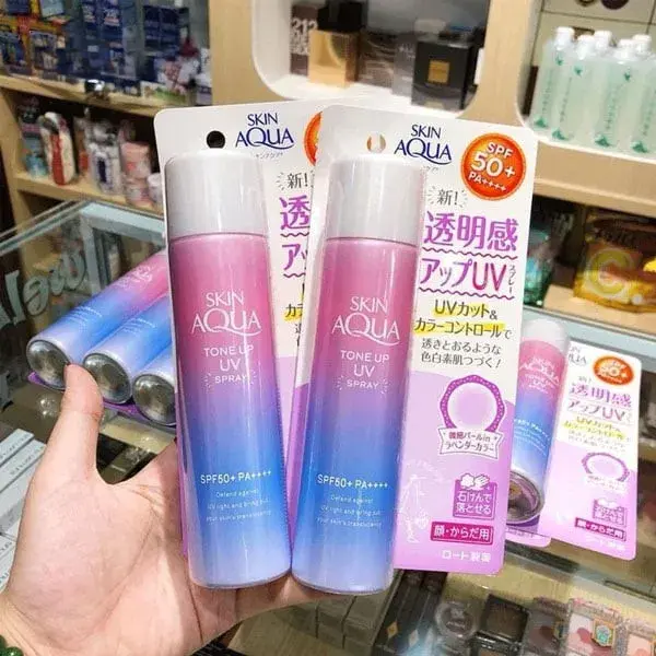 Xịt chống nắng nâng tone Skin Aqua Spray Lavender 70g có thêm tác dụng dưỡng da Xịt chống nắng nâng tone Skin Aqua Spray Lavender 70g có thêm tác dụng dưỡng da