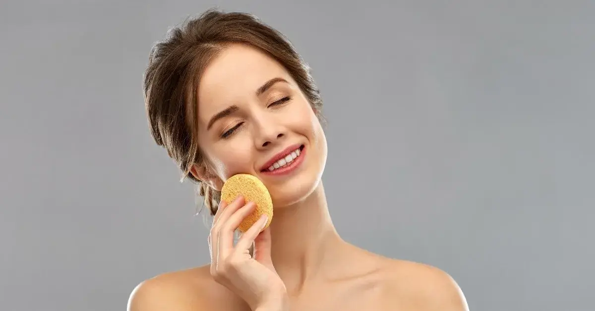 khi_rua_mat_va_tay_te_bao_chet_cho_da_2c67c582e1fa484b9c3635f985150e75