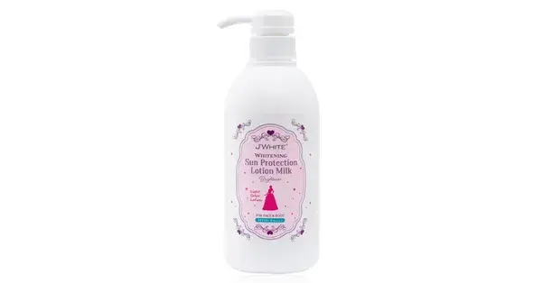 Kem dưỡng thể sáng da chống nắng J’White có chứa nhiều chất dưỡng ẩm và collagen hòa tan, giúp ngăn chặn lão hóa da.