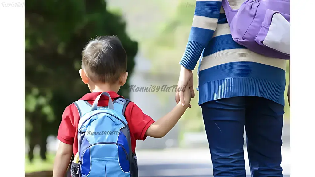 Khi bắt đầu đi học là thời điểm bố mẹ cần chú ý tăng miễn dịch cho trẻ