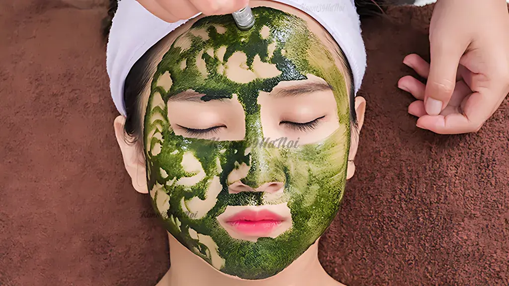 Tảo spirulina dùng làm mặt nạ