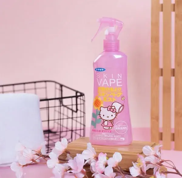 Bao bì bắt mắt, mùi hương dễ chịu và hiệu quả chống muỗi lâu dài là những ưu điểm được người dùng đánh giá cao ở xịt muỗi Skin Vape màu hồng