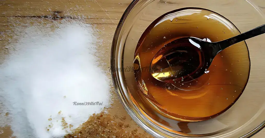 Tẩy da chết môi với mật ong và đường