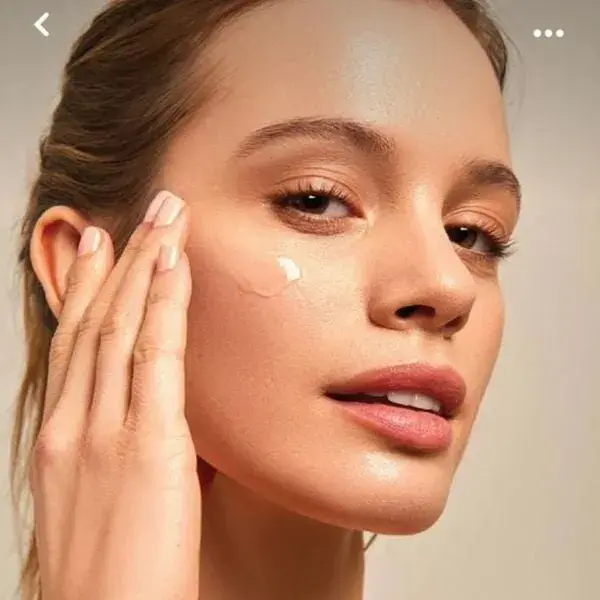 tinol-sau-bao-lau-thi-boi-kem-duong-1_d4de607d4a05462b9d9a9ebe43db058c_grande Bôi retinol trước hay sau kem dưỡng?